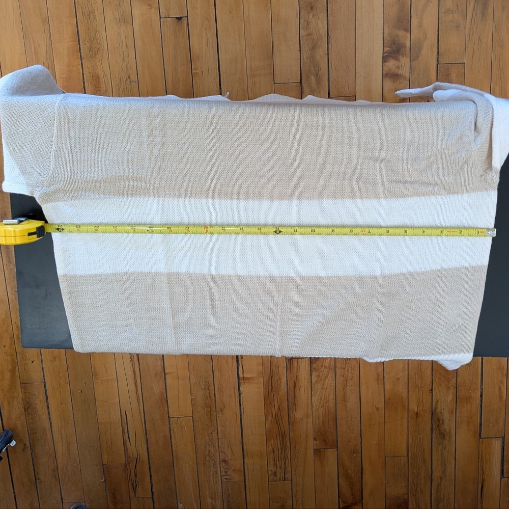 H&M NWT Women's Beige and Cream Striped Sweater - Picture 8 of 8